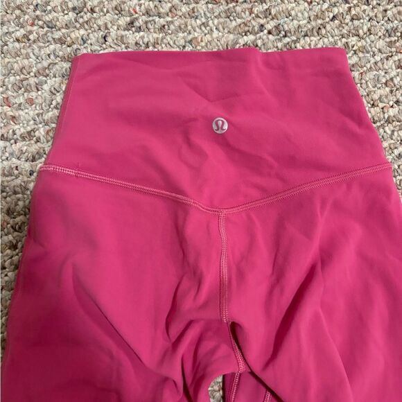 Lululemon Align High-Rise Short 8” in Pink- Size 2 - Picture 2 of 6